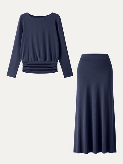 Açık Renkli Yuvarlak Yaka Bluz & Puantiyeli Etek Takım