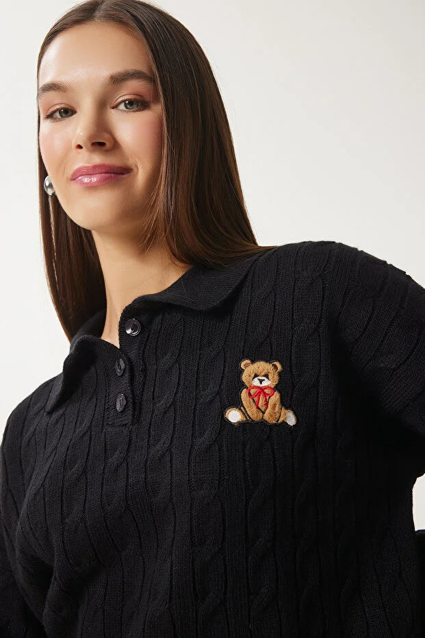 Ayıcık İşlemeli Polo Yaka Triko Kazak