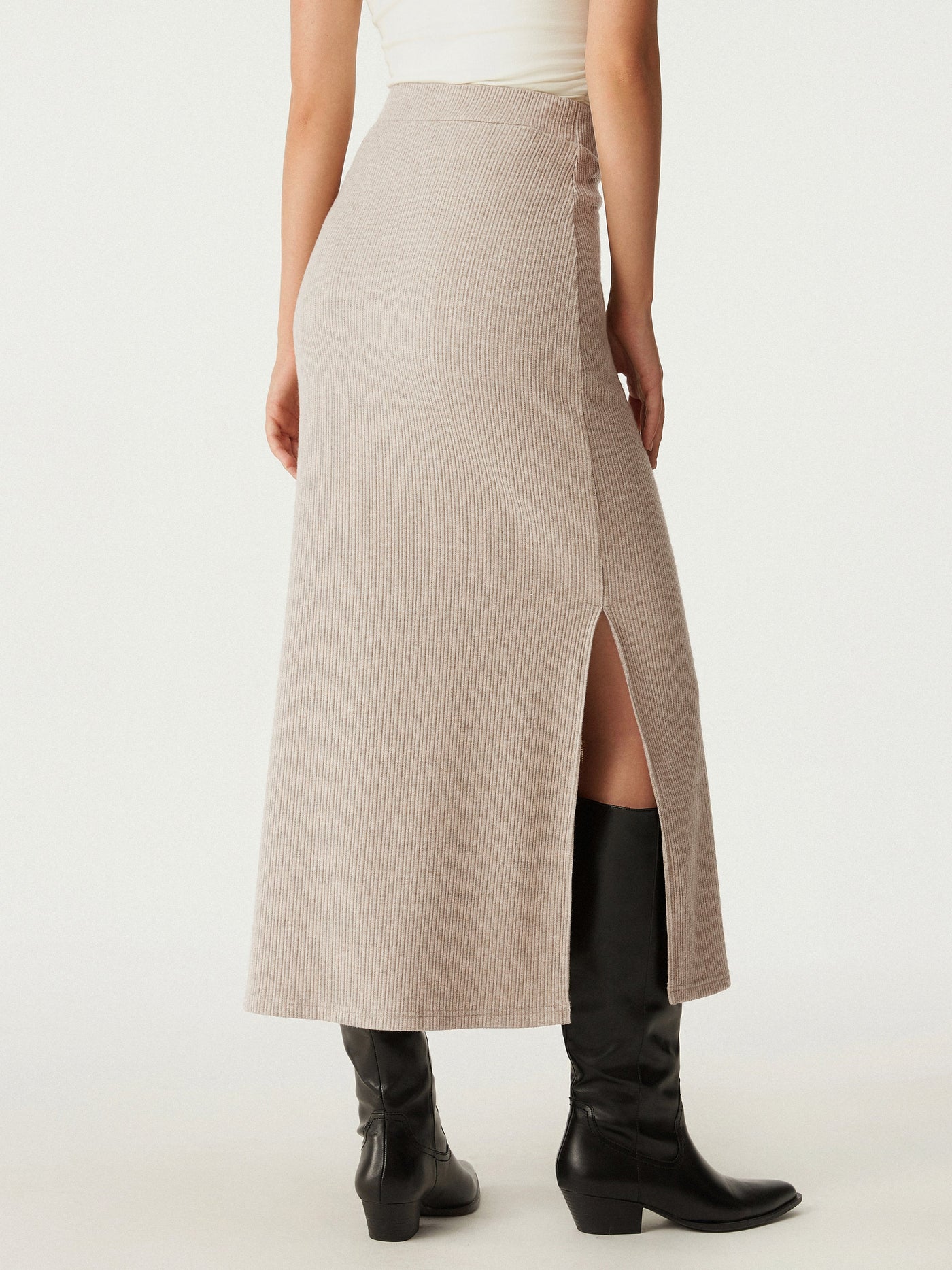 Şık Yırtmaçlı Yüksek Bel Midi Etek