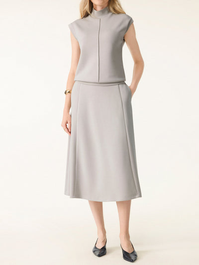 Gevşek Bağlamalı ve Cepli Midi Etek