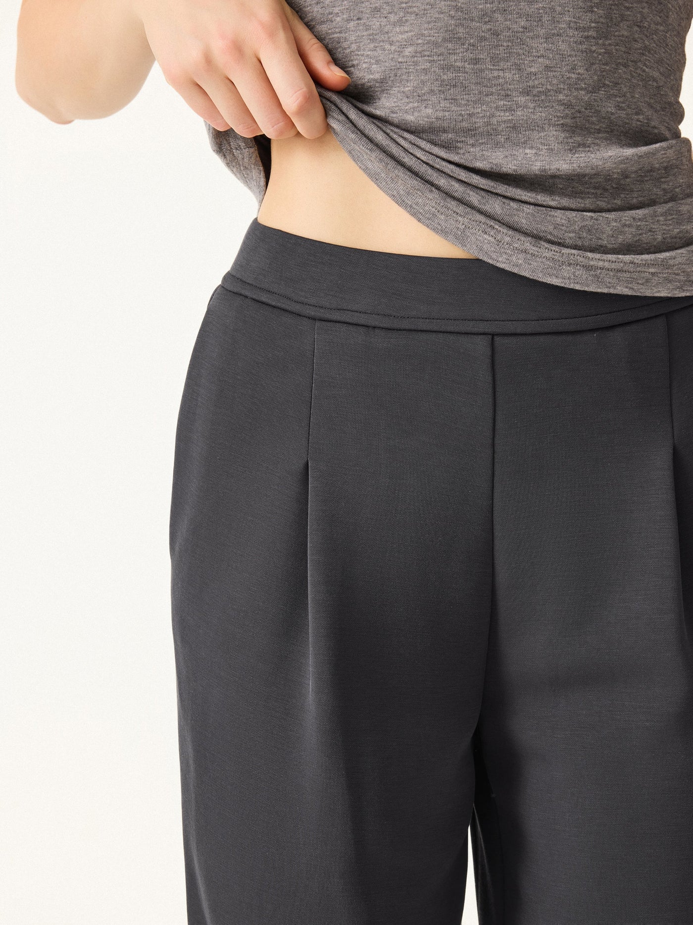 Bej Yıkamalı Kot Pantolon - Orta Yüksek Bel ve Düz Paça