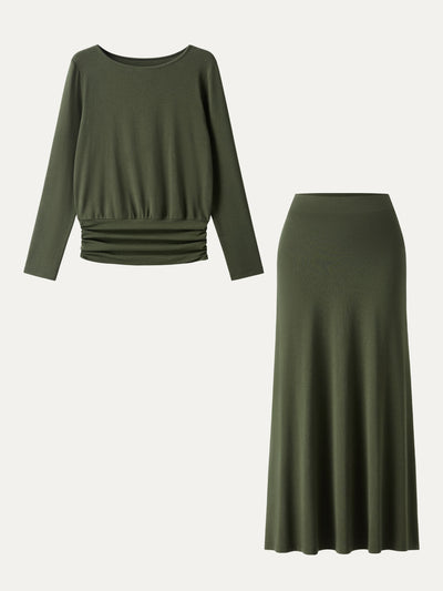 Açık Renkli Yuvarlak Yaka Bluz & Puantiyeli Etek Takım