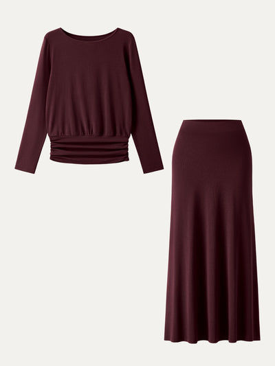 Açık Renkli Yuvarlak Yaka Bluz & Puantiyeli Etek Takım