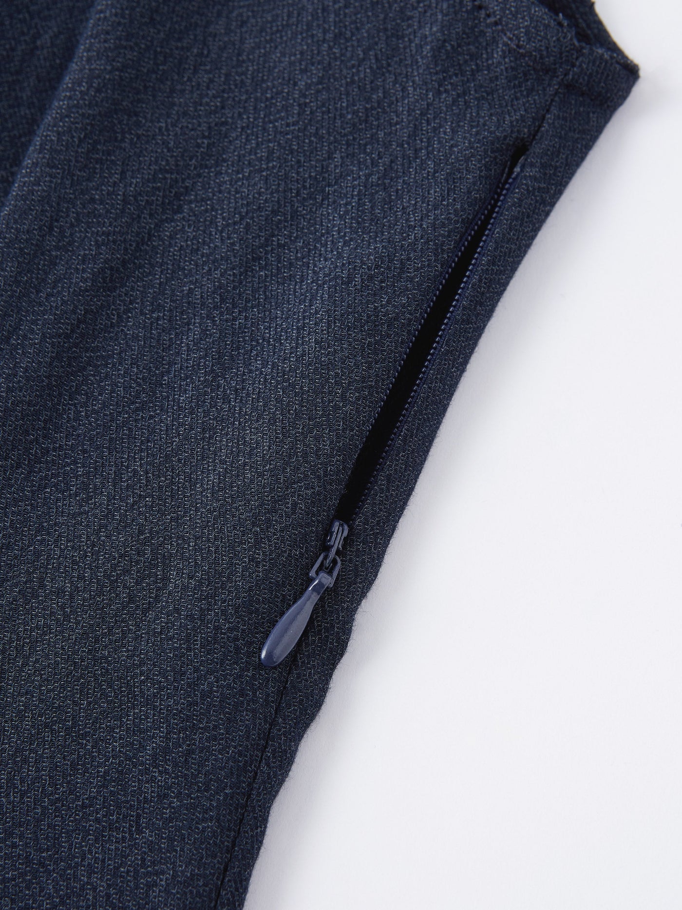 V Yaka Ayarlanabilir Belli Midi Elbise