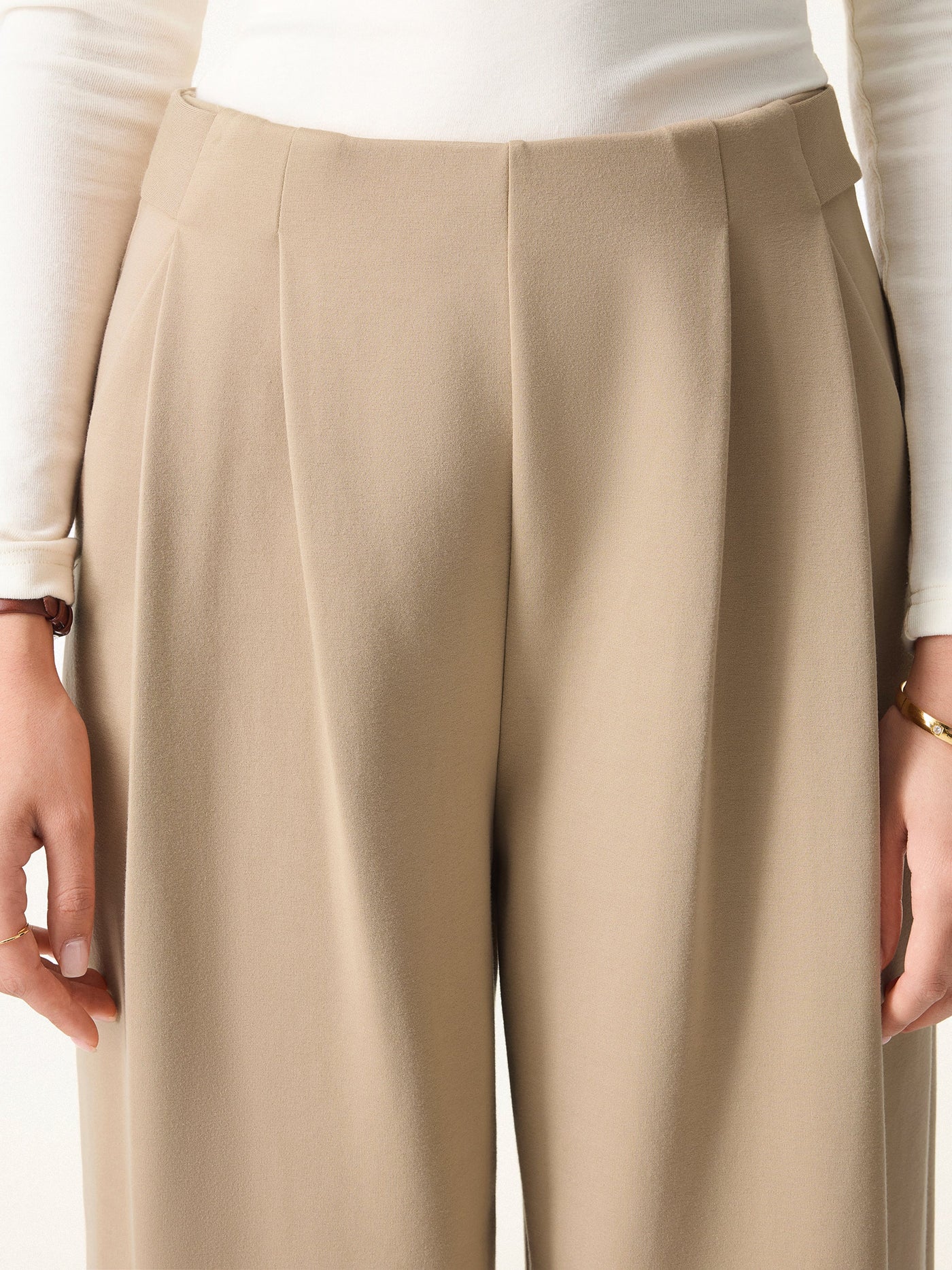 Yumuşak Dokulu Studio Pantolon