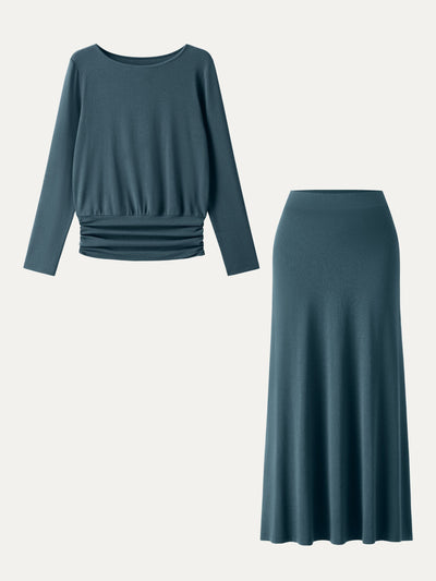 Açık Renkli Yuvarlak Yaka Bluz & Puantiyeli Etek Takım