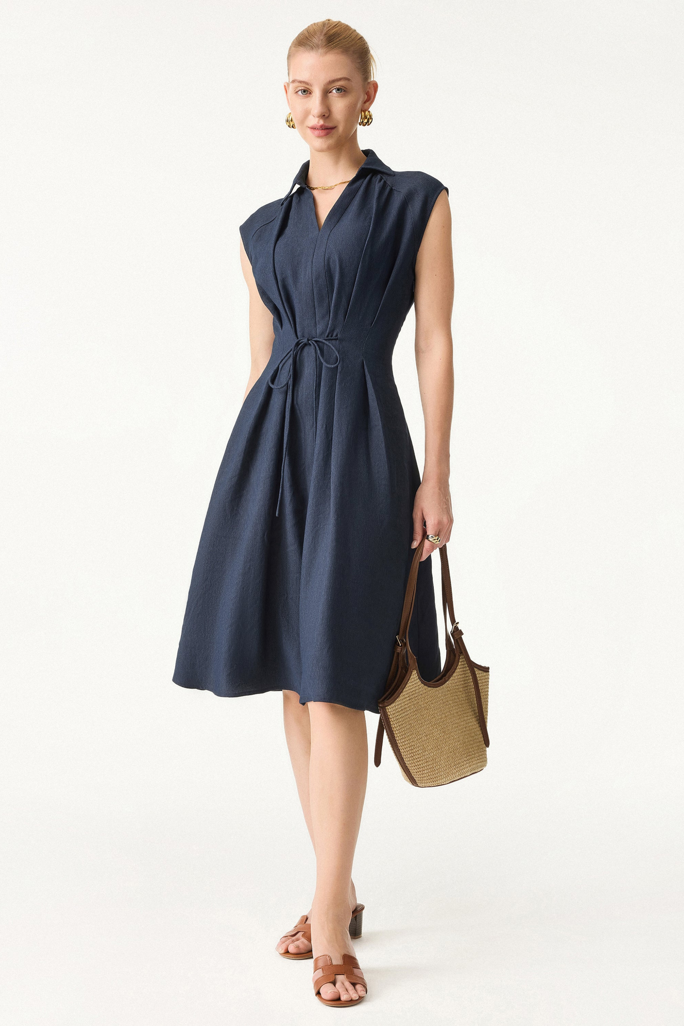 V Yaka Ayarlanabilir Belli Midi Elbise