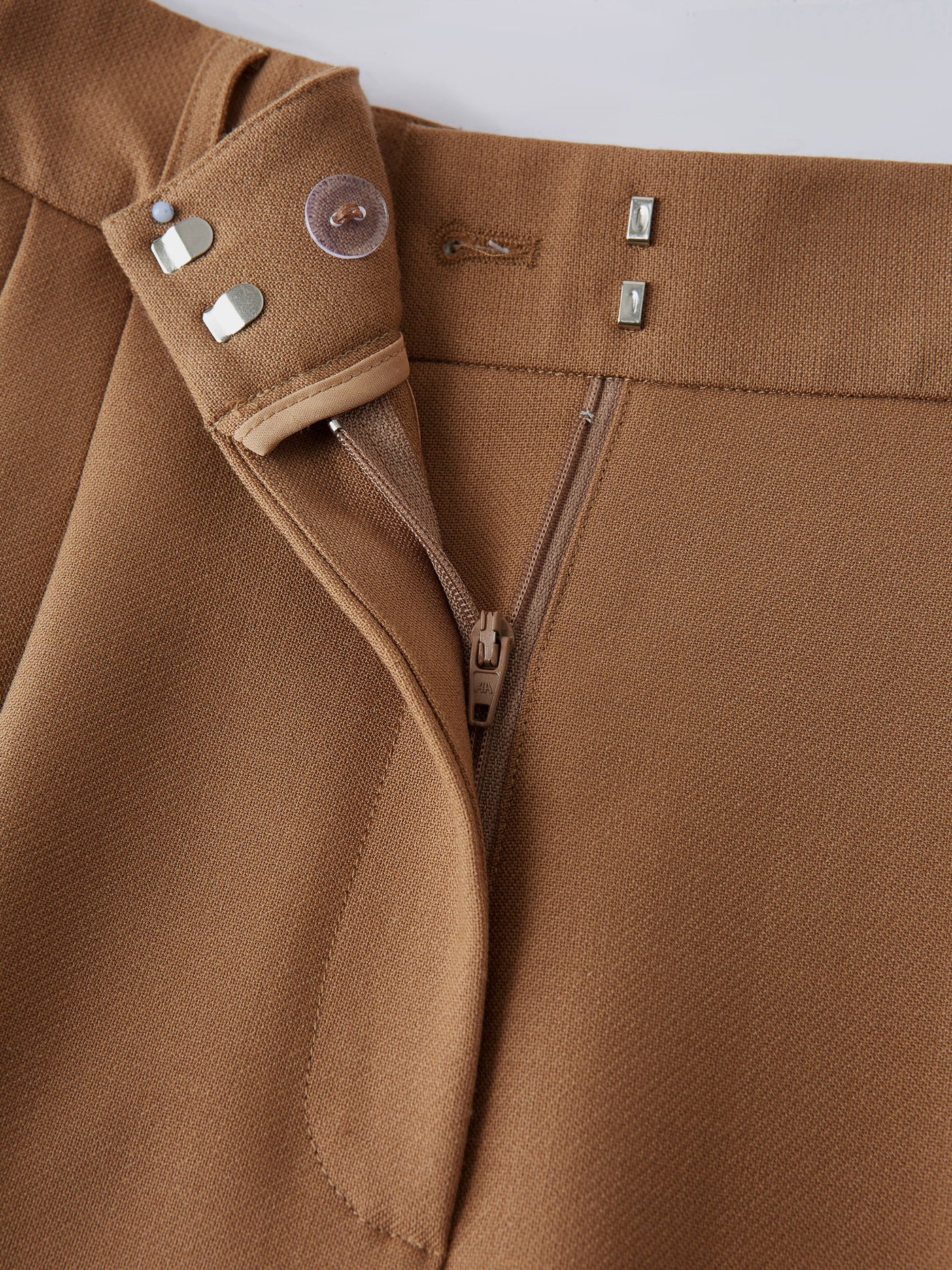 Klasik Tarzda Yüksek Bel Yün Kahverengi Pantolon