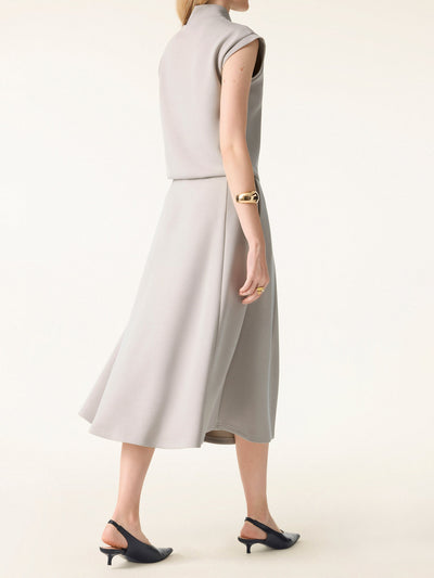 Gevşek Bağlamalı ve Cepli Midi Etek