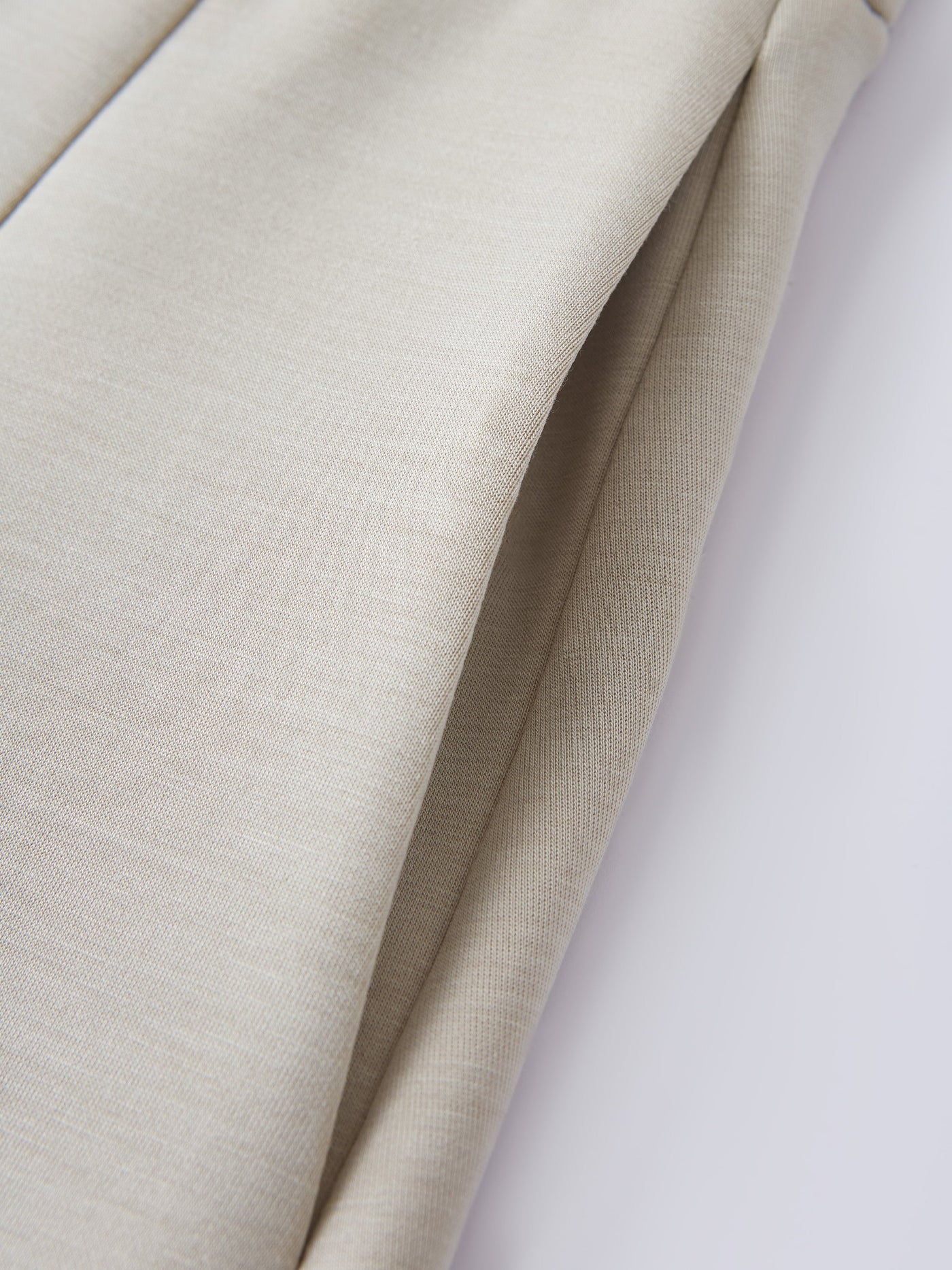 Gevşek Bağlamalı ve Cepli Midi Etek