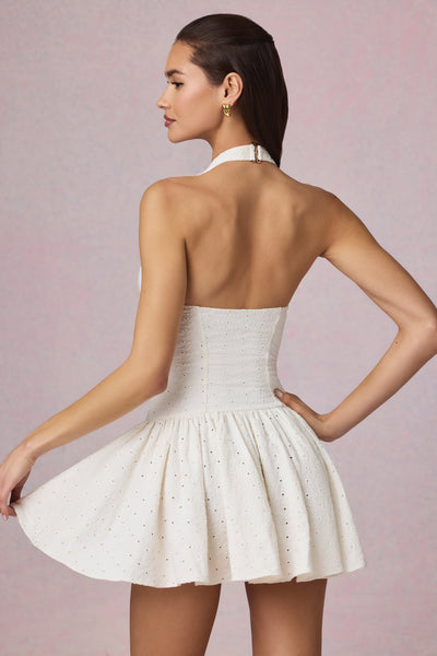 Şık Beyaz Mini İngiliz Nakış Elbise Yaka Detaylı