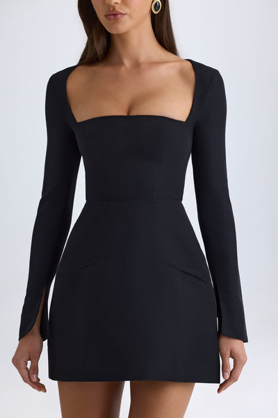 Mini Siyah Tulip Kadın Gömlek Yaka ve Şık Yapıya Sahip Elbise