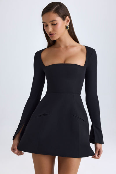 Mini Siyah Tulip Kadın Gömlek Yaka ve Şık Yapıya Sahip Elbise